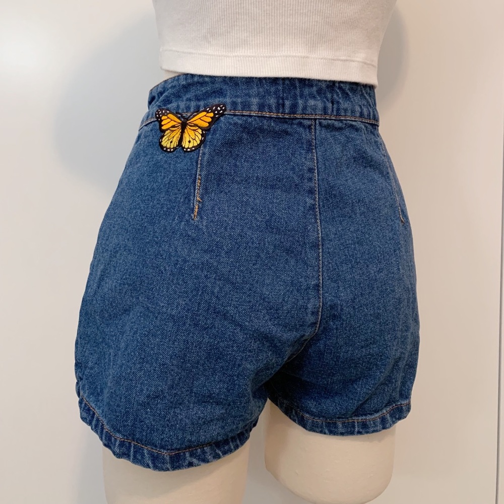 3/$10 Butterfly patch lace up shorts